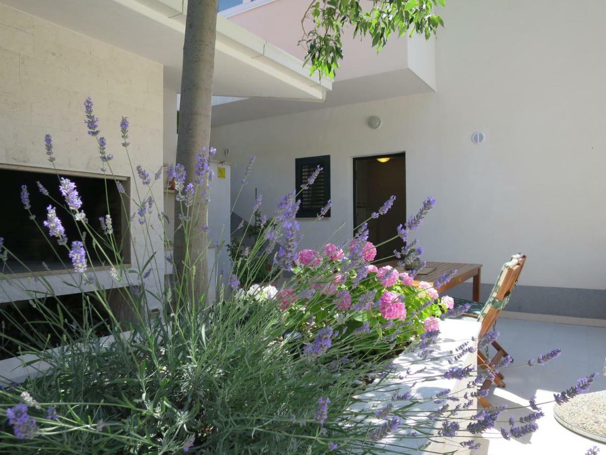 Apartments Kuzmanic Omiš Exterior foto